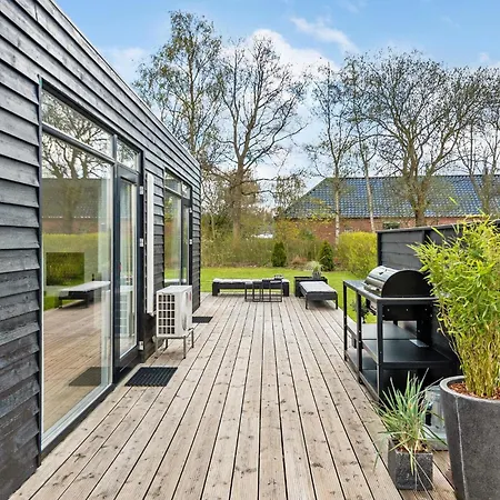 Pet Friendly Home In Juelsminde With Sauna Prázdninový dům